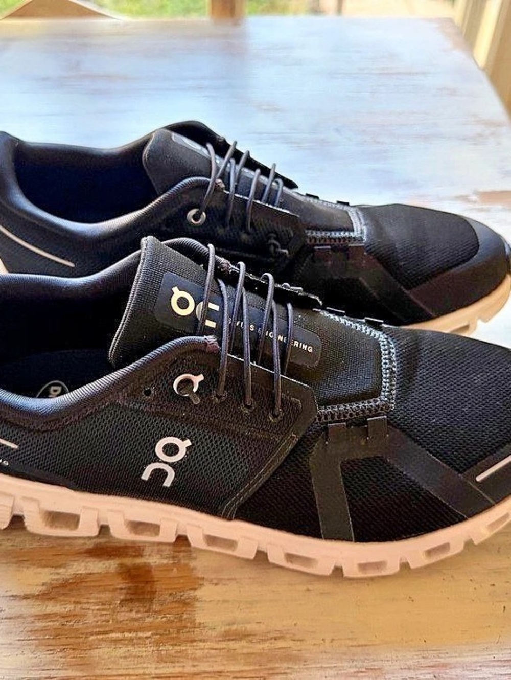 On Cloud 6 Women’s Athletic Shoes Black US 11